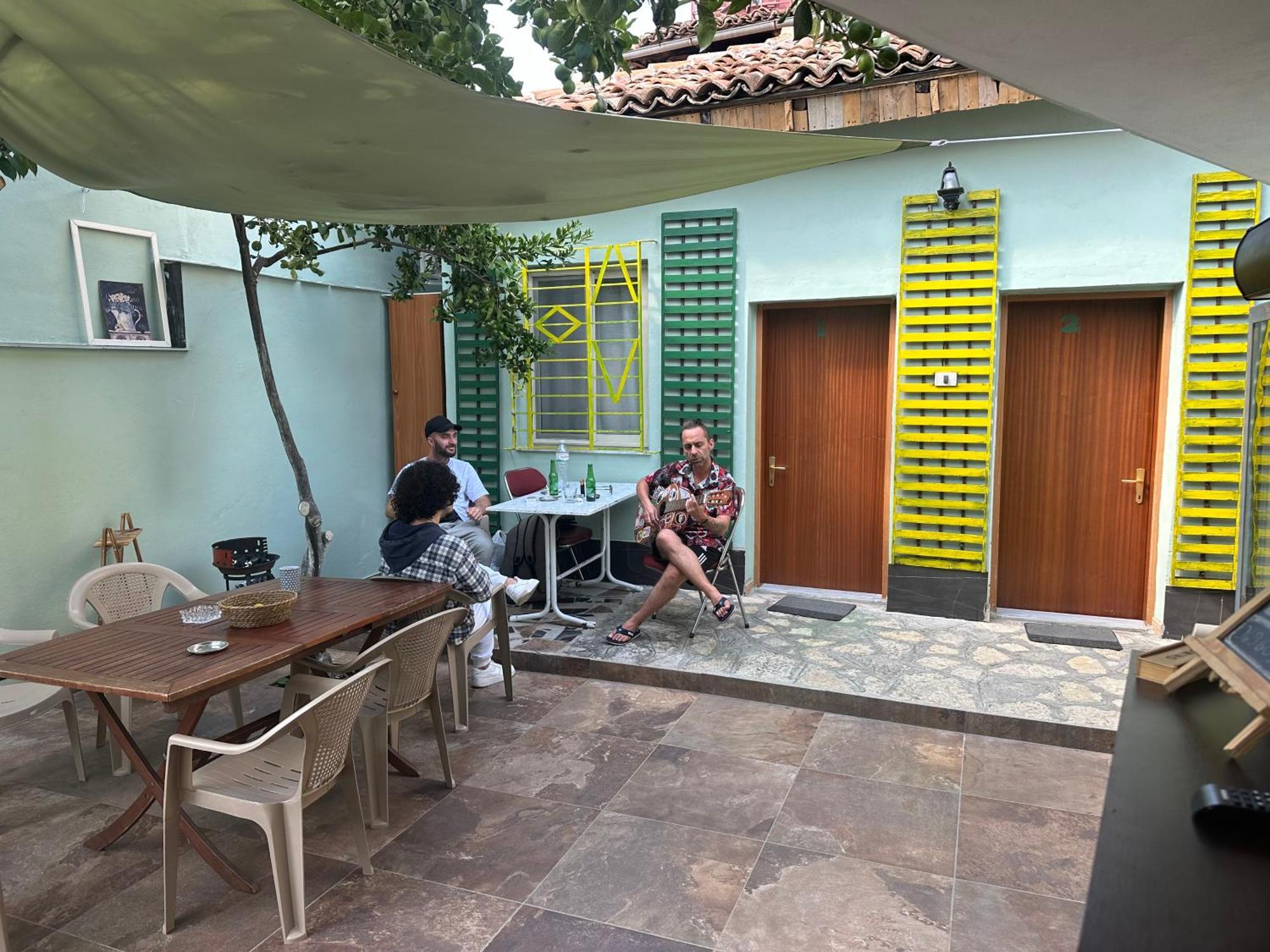 Tirana Lemon Breeze Hostel Exteriér fotografie